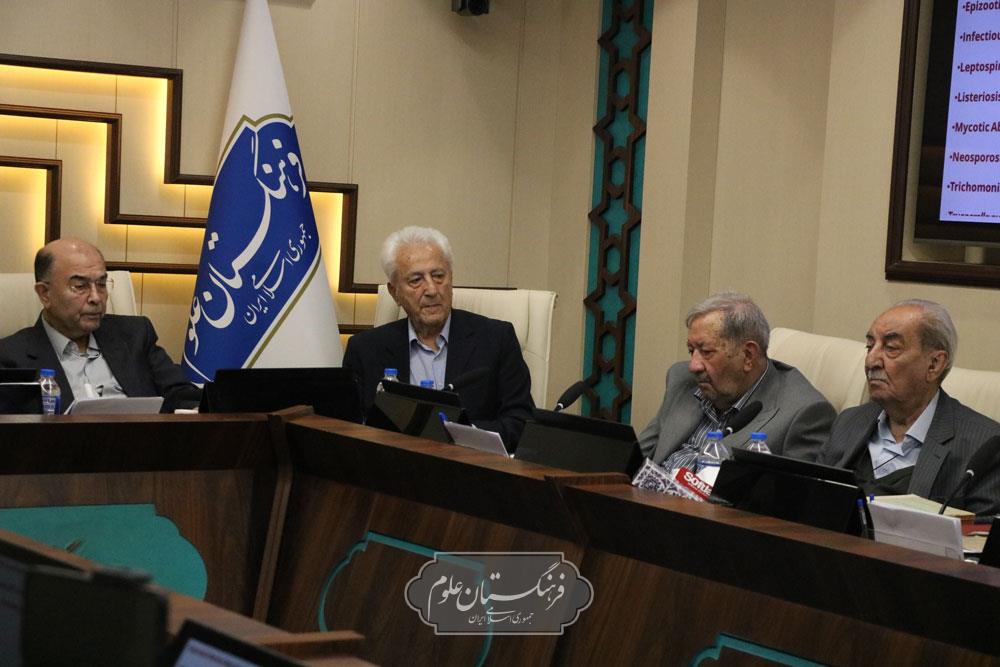 نشست مشترک شاخه‌های علوم بالینی و پاتوبیولوژی گروه علوم دامپزشکی 15